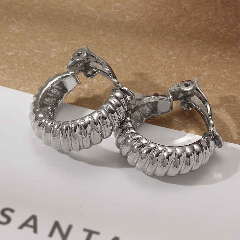 Stainless Steel Croissant Chun – Body Jewelry Hypoallergenic Bewertung und Preis